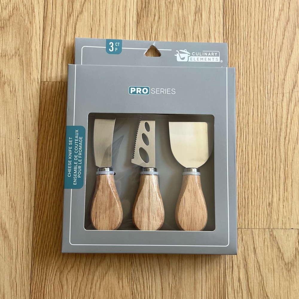 ⭐️FREE W PURCHASE⭐️3-Piece Cheese Knife Set